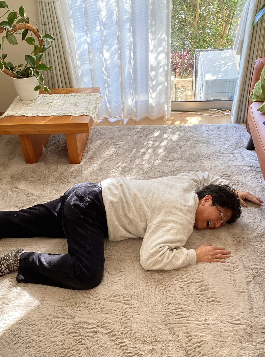 ニトリのＮウォームラグが俺をダメにする🤤
#ニトリ
#ニトリＮウォームラグ