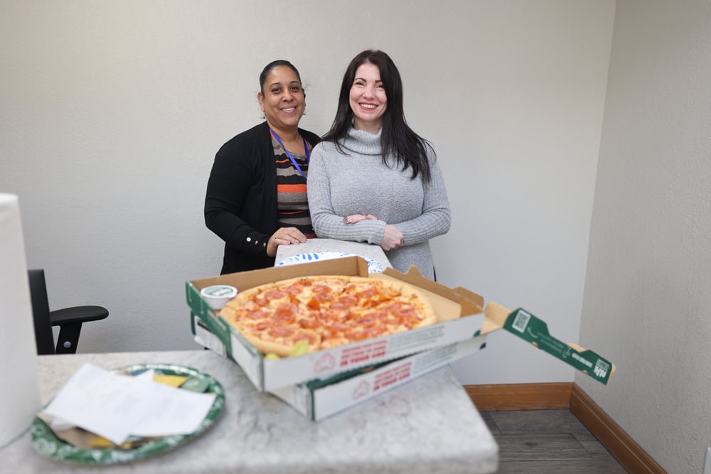 ThinkUtilitySer's tweet image. 🎉 Celebrating National Customer Service Day at Think Utility Services! 🌟

Happy National Customer Service Day! @PapaJohns 🎊 #CustomerServiceDay #ThinkUtilityServices #CustomerExperience #Gratitude