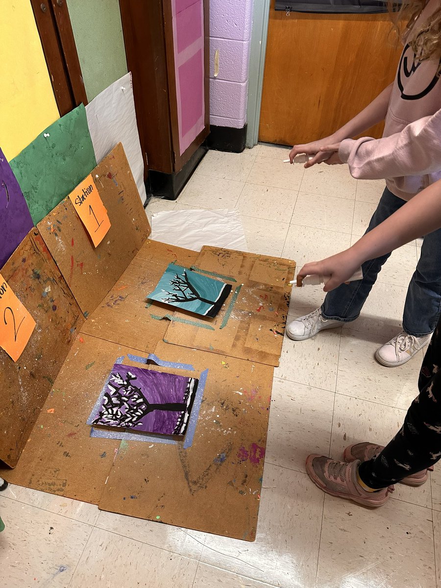 MtViewArtRoom's tweet photo. Walkin’ in a Winter Wonderland ❄️🎨 4th grade is learning about Value while mixing their own tints for the sky @MtView07836 @melandyk @JOlsyn1109 https://t.co/0As31GPvvf