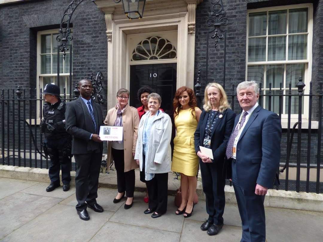 So sad to hear of the passing of Rochdale MP Tony Lloyd..one of the good guys in politics! He was a great supporter of the Justice for Joseph campaign..bringing in stiffer sentences for killer drivers..and always made time for an interview..whether as an MP or PCC.
#RIP