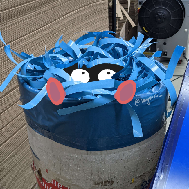 Ayo?? I found a wild tangela in the trash
