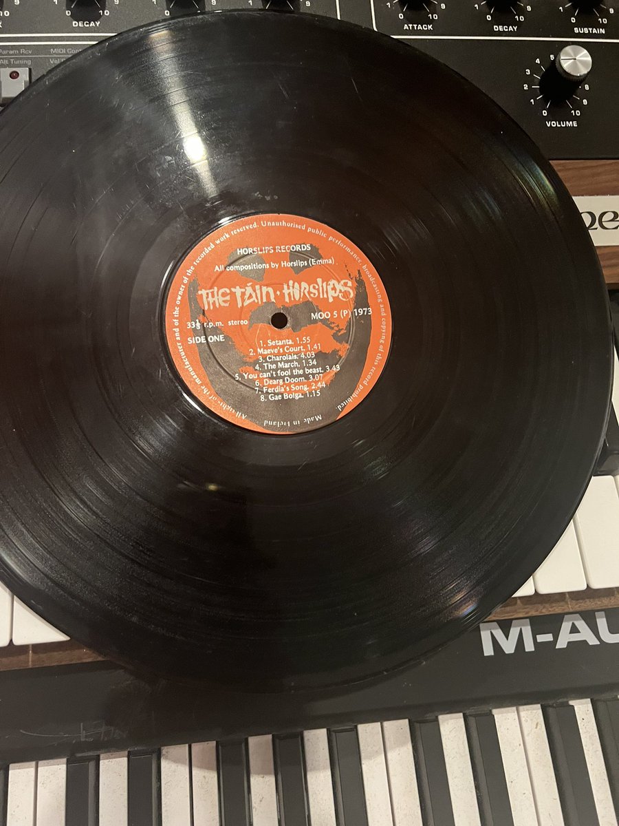 FrankieFitz6's tweet photo. @THorslips Original vinyl. Moo 4 Dearg Doom and Moo 5 The Táin. https://t.co/GLzYWXpVnG