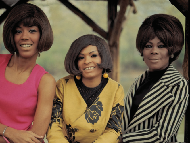 Motown_Museum's tweet image. The pioneering girl groups of Motown ✨

Their voices, style, and sisterhood shaped an era and left a permanent mark on the industry. Which woman of Motown inspires you?

#girlgroups #motown #supremes #marvelettes #velvelettes #marthareeves
