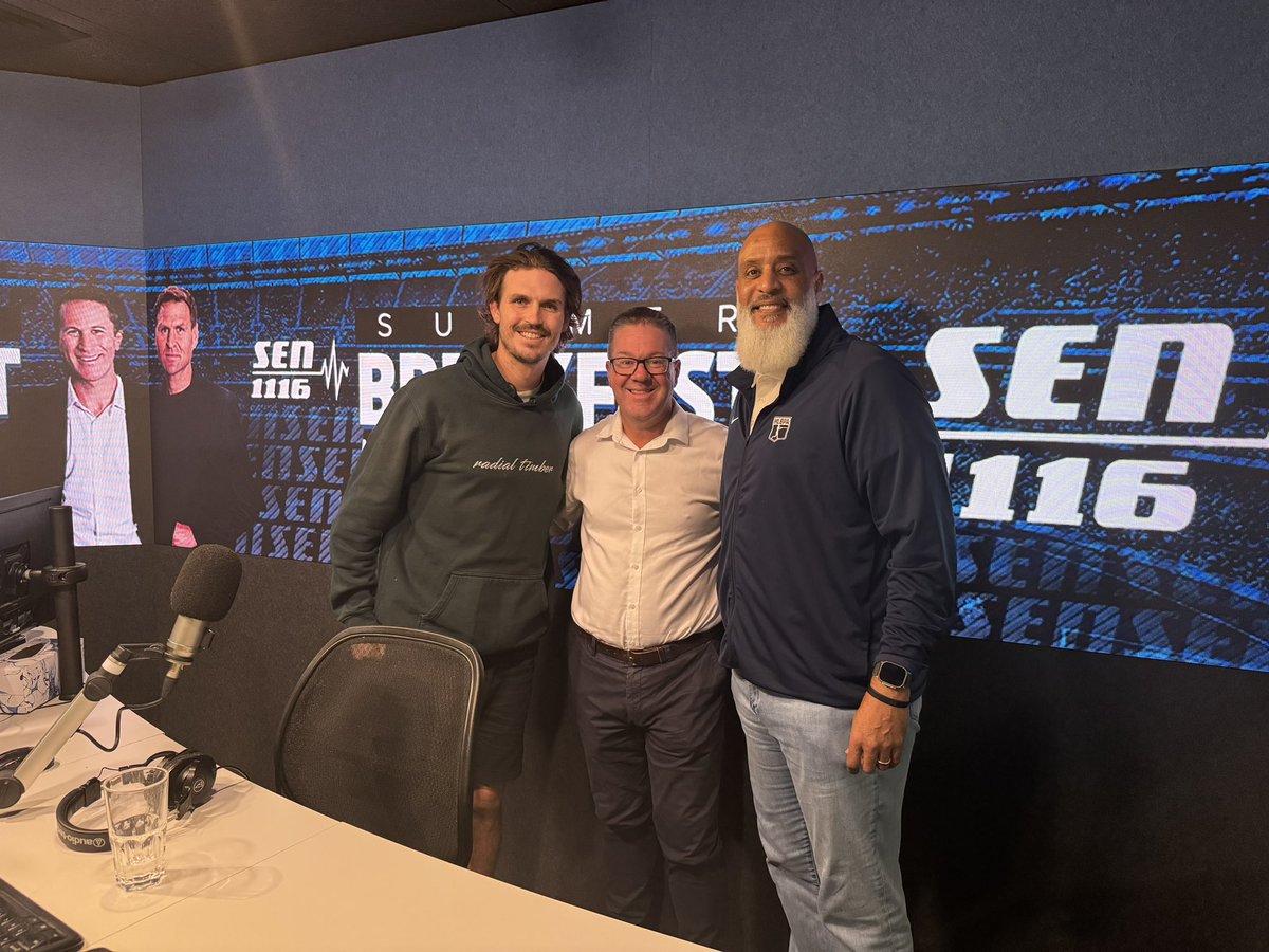 It was great to have Tony Clark from the Major Leage Baseball Association (@MLBPA) and CEO of the AFL Players Association (@AFLPlayers) in studio this morning. LISTEN HERE: podtrac.com/pts/redirect.m…