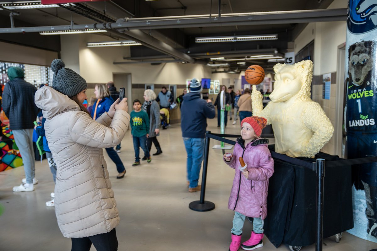 LandusAg's tweet photo. We had a blast with the @iawolves at the @IowaStateFair day on Sunday! 🐺 Thanks to everyone who came out, braved the weather and made it a day to remember. 🧈 Check out our day's best moments and share yours! 🏀 #ButterSculptures #IowaWolves #ISF https://t.co/O9UlPSeBxD