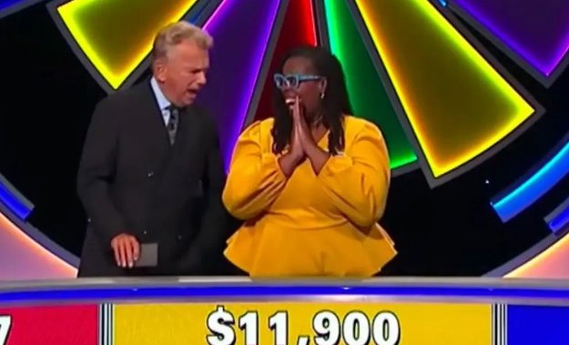 Pat Sajak yells ‘shut up’ at contestant, baffling at-home viewers dlvr.it/T1WjPh