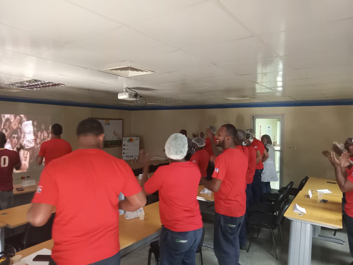 IngRobert75's tweet image. Iniciamos el año 2024 en capacitación de la formativa: Buenas Práctica Ambientales-BPA.
#Infotep #CapacitarEsProgresar