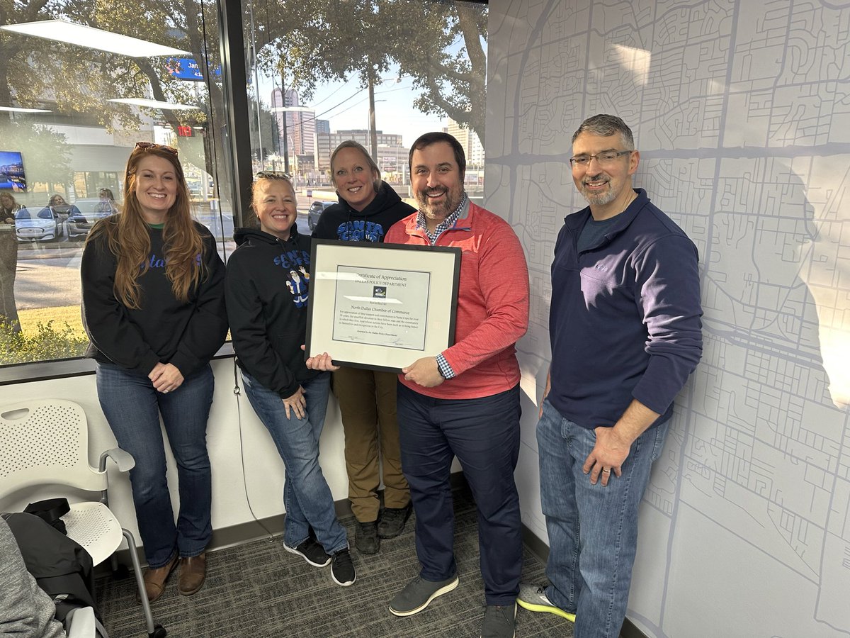 JeffKitner's tweet image. Honored for the Chamber to be recognized by @DallasPD for our yearly efforts with DPD’s @SantaCops! cc: @AngelaNordyke