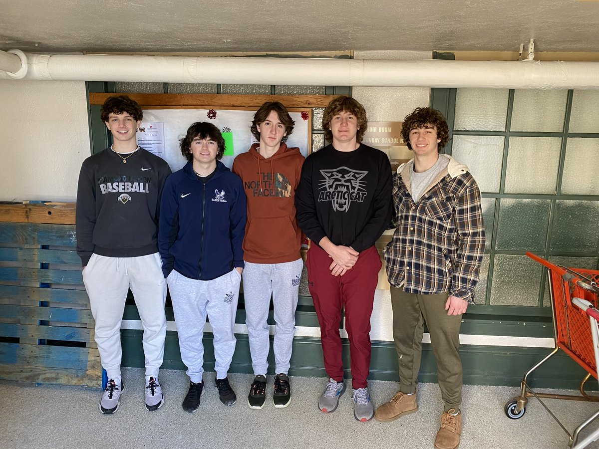 The baseball team went to volunteer their time at the local food pantry. Very proud of you guys.