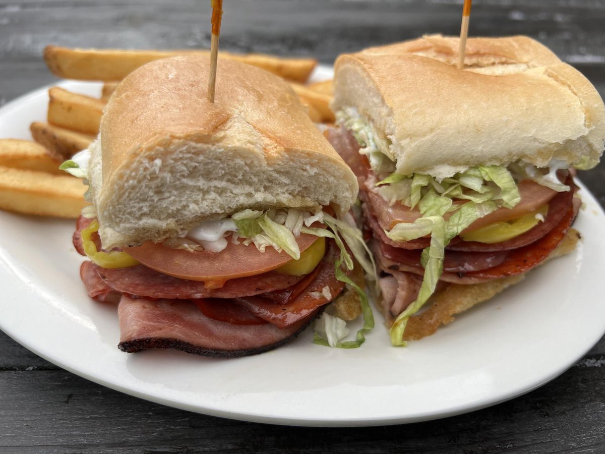 winkinglizard's tweet photo. Have you tried the Muffuletta?π€€
Bursting with layers of savory meats, zesty olive salad, and melted cheese on a French baguette and available on our specials menu!
View the specials menu available through 2/13: https://t.co/ewS60vUUOv
#menuspecials #crabcakes #muffuletta https://t.co/LrE0wRiMWm