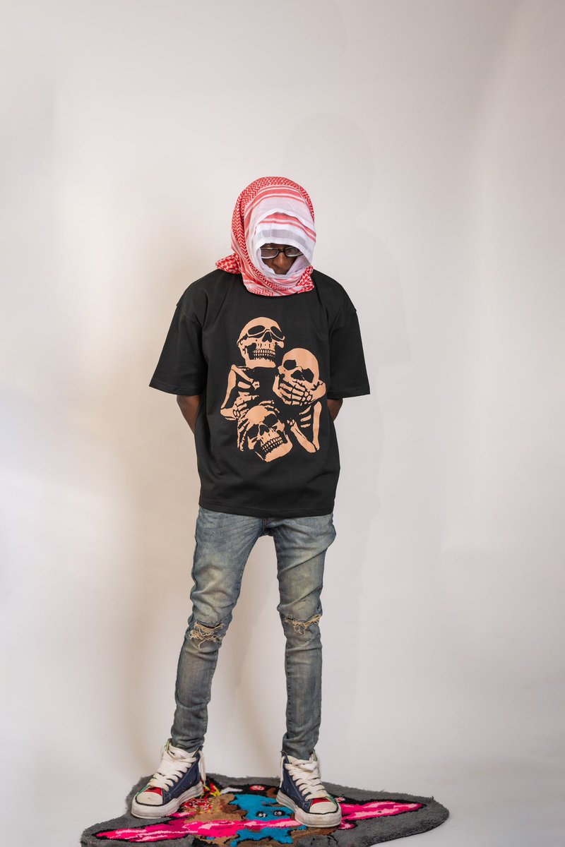 MedMuddy's tweet photo. pretty gįrlz still treat me ghost 💐

new 2sided collection coming soon! https://t.co/tdLvsM1Bqh