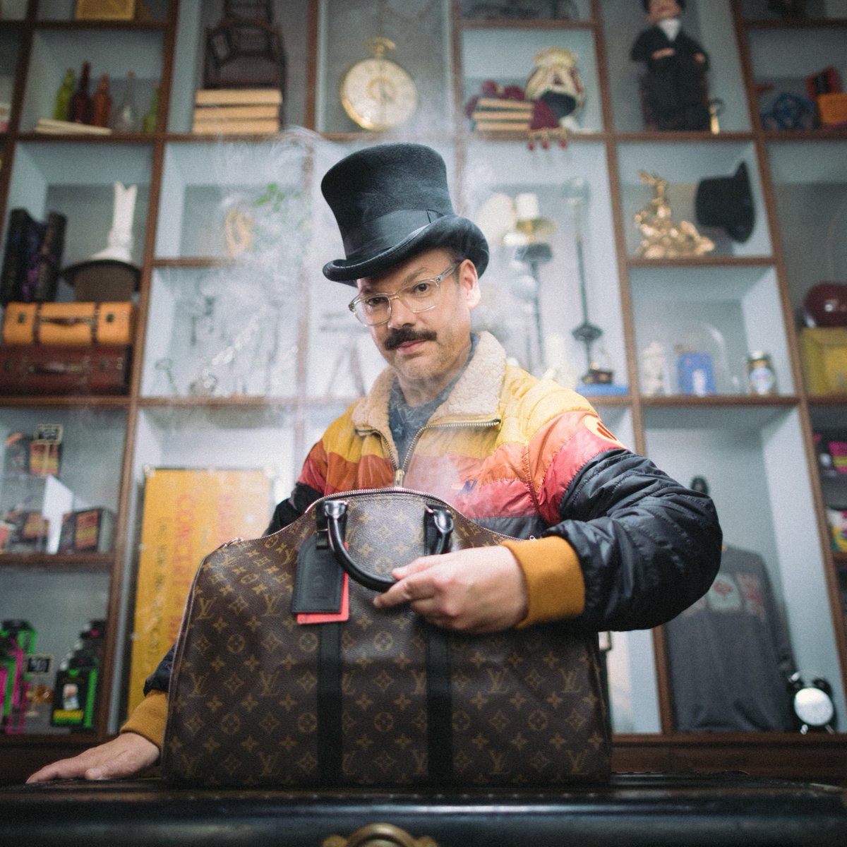 CulturalTrust's tweet photo. Derek Hughes @standupmagician returns to #LibertyMagic with his hit show, BAG OF TRICKS, combining a witty sense of humor with a unique take on the art of conjuring 🌟 Tickets available ▶ https://t.co/b7MmLwpmJC https://t.co/TgaBj33Q1n