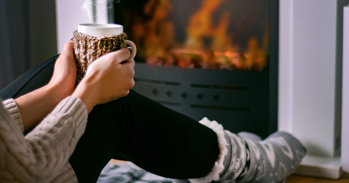 There’s nothing like a cozy and welcoming home when the temperature starts to drop, but let's make sure we stay safe while heating up! Here are some handy tips to avoid any unexpected mishaps: bit.ly/3Sme5Jx