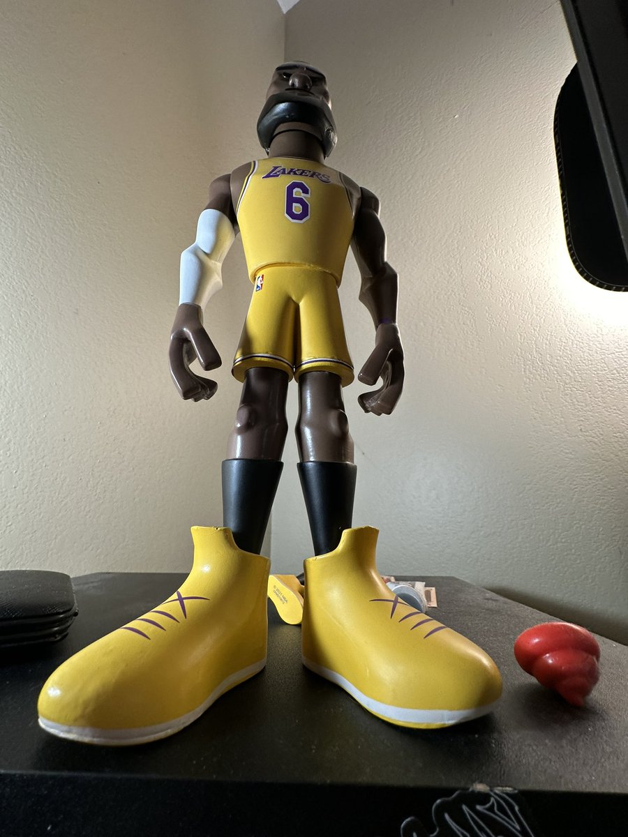 3fsYt's tweet photo. this how i be @KingJames https://t.co/ywSw9rwFIp