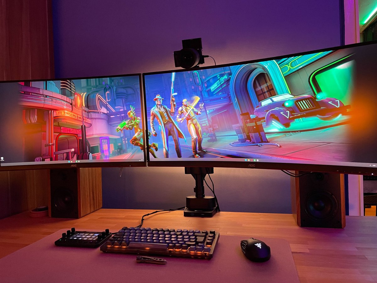 WIN AN EARLY ACCESS DEMO OF RINGLEADERS! 

🐦 Retweet this post

🪄 Wishlist Ringleaders on Steam

📸 Snap a pic of Ringleaders on your PC build

🗨️ Post pic in comments 

#pcbuild #pc #gamer #gamersetup #steam #indiegame