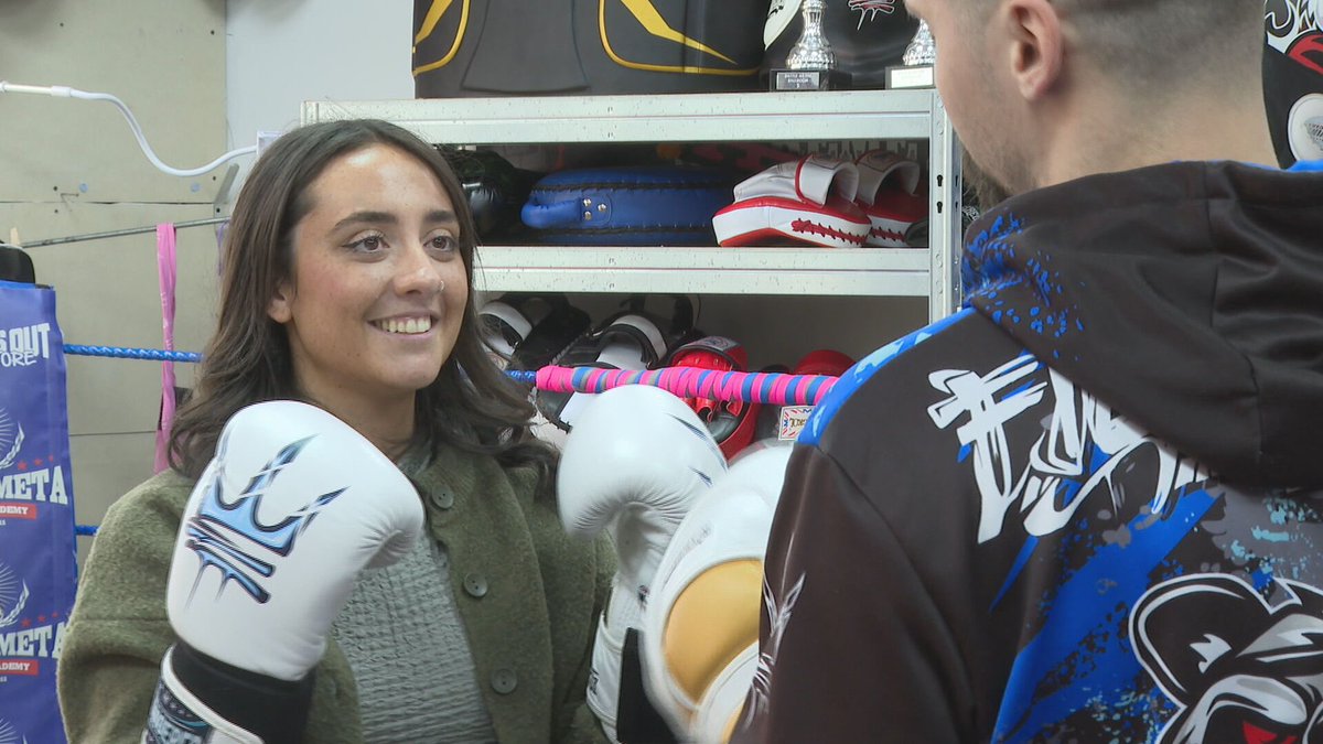 Two athletes from Edinburgh are jetting off to Thailand today to compete in an international Muay Thai competition. They’ve been showing me how it’s done on tonight’s @STVNews at Six. 🥊