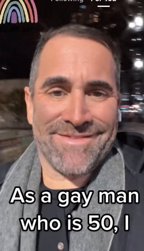 GEEBNeWXwAAF9w2.jpg