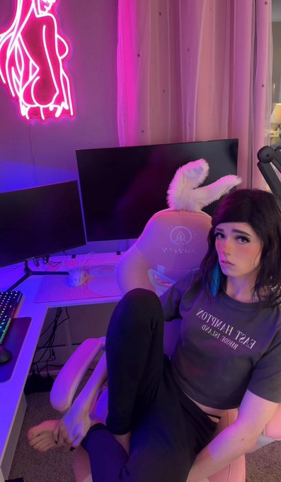 Say hi if you&rsquo;d accept dick pics from a coomer like me 🤭😈 https://t.co/BT1DvGykEc<a href="/tag/phawards2024"class="tags"><span>#phawards2024</span></a>