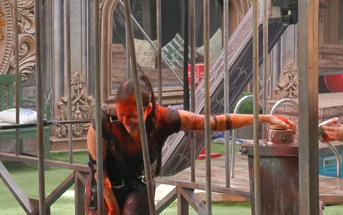 EagleMentality_'s tweet photo. Who is the TASK MASTER ??
Whom do you support ??
- Retweet🔄 : #MannaraChopra
- Like❤️ : #AbhishekKumar
#BB17 #BiggBoss #BiggBoss17 #torturetask https://t.co/1RvS1RAlQw
