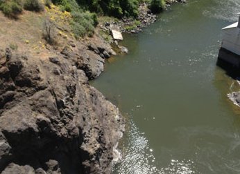 The Klamath River dam removal project-the largest river restoration project in American History-has begun! Project will restore aquatic ecosystems, improve the resilience of habitat, and mitigate the effects of ongoing drought in the Klamath Basin. More: bit.ly/41X1y2l