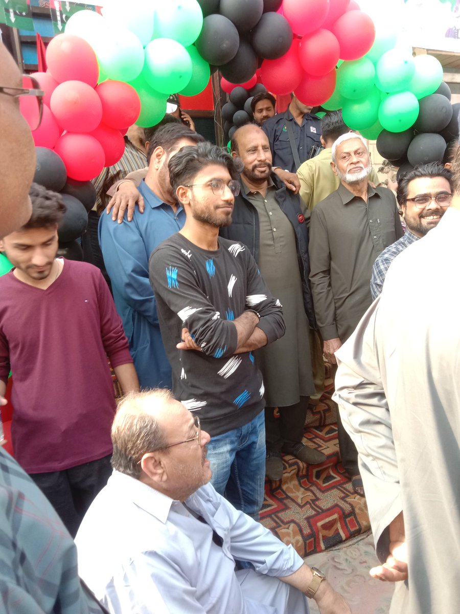 mu1_salam's tweet photo. آج 2024-01-17 کو مرکزی الیکشن افس پی ایس 102 ڈسٹرکٹ ایسٹ کا  پاکستان پیپلز پارٹی کراچی ڈویژن کے صدر سعید غنی صاحب اور وقار مہدی صاحب نے افتتاح کیا۔۔اس موقع پر NA -238  کے امیدوار ظفر جھنڈیر صاحب اور  PS-102 کی امیدوار اقربا فاطمہ صاحبہ بھی موجود تھیں
@AqrabaFatima best of luck 🤞 https://t.co/tibIJRVjn4