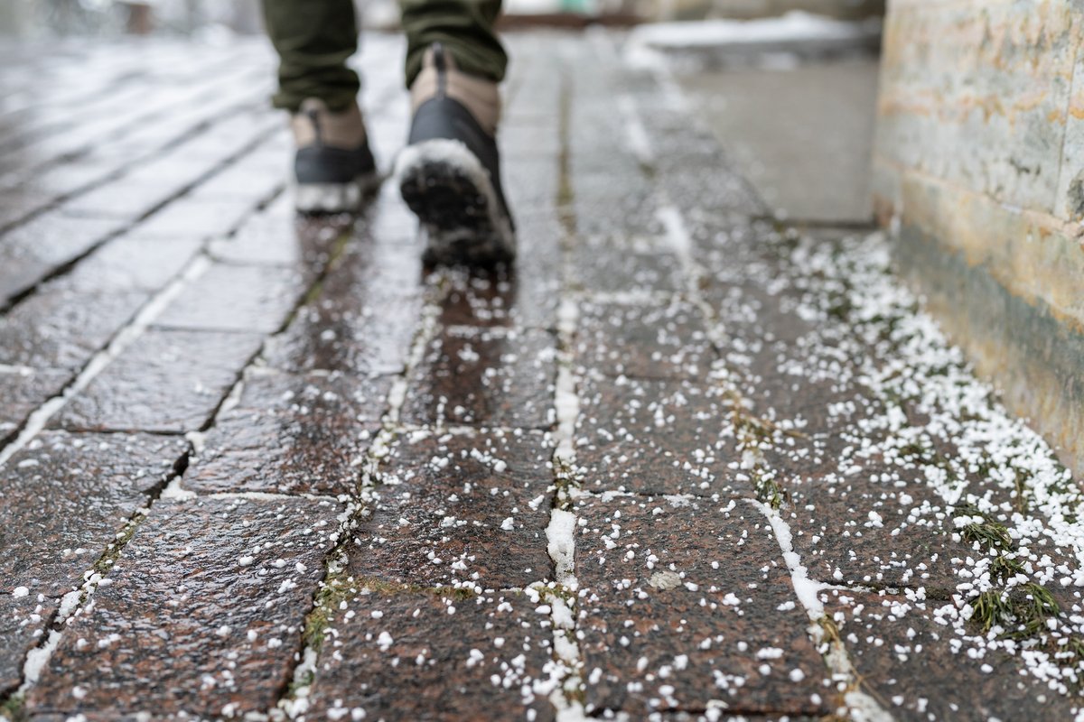 As the cold snap continues, our gritting teams will be out later this evening to grit priority routes ❄️ Read more about how we grit Islington's roads during winter: orlo.uk/FTdyM