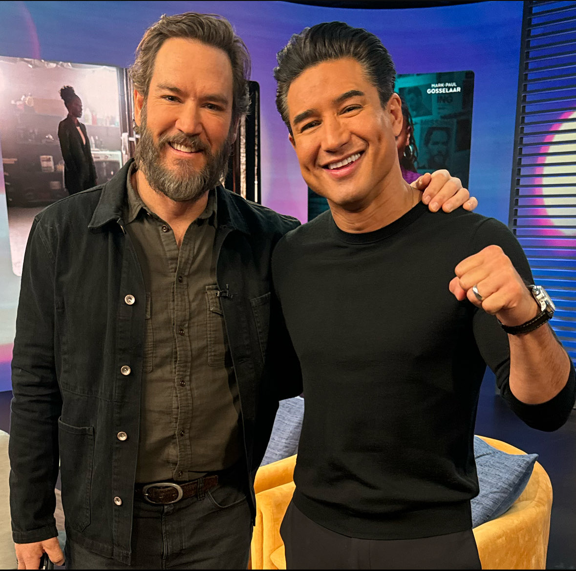 mariolopezviva's tweet photo. Old school homie came through to fill me in on playing a kidnapper…

#BuddyBands  #FriendsForever  #SlaterStillWhoopThatAss https://t.co/8kAoPFT57N