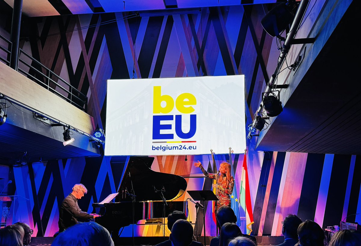 GSopanda's tweet photo. Kick off #belgium24EU πͺπΊ in ππΊ! Brief presentation of priorities by Ambassador @JeroenVergeylen followed by jazz concert performed by π§πͺ #KrisDefoort πΉ & ππΊ#VeronikaHarcsa π€ @opusjazzclub ! ππΌ https://t.co/m5pUbf1JBR