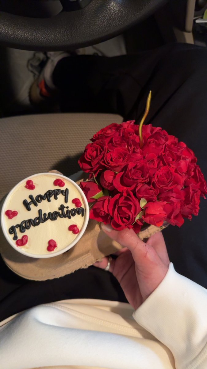 i3__un's tweet photo. #يحدث_الان
♥️♥️♥️ https://t.co/jmS5dcTg4H