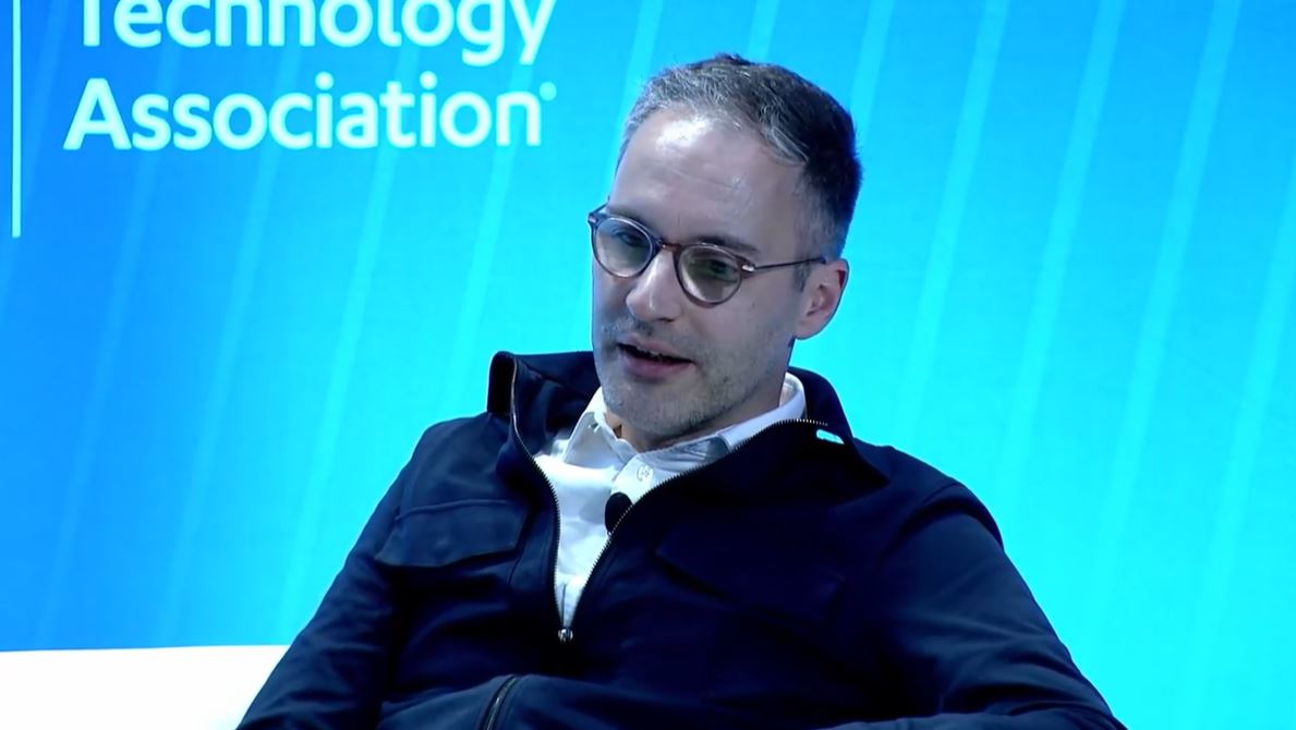 OmdiaHQ's tweet image. At #CES2024, #Omdia hosted a panel discussing #smartcars and the key drivers propelling #interoperability. Remco Timmer from @here emphasizes continuous learning through #data validation for faster transformation. Re-watch the session here for insights: live.ces.tech/detail/6344513…