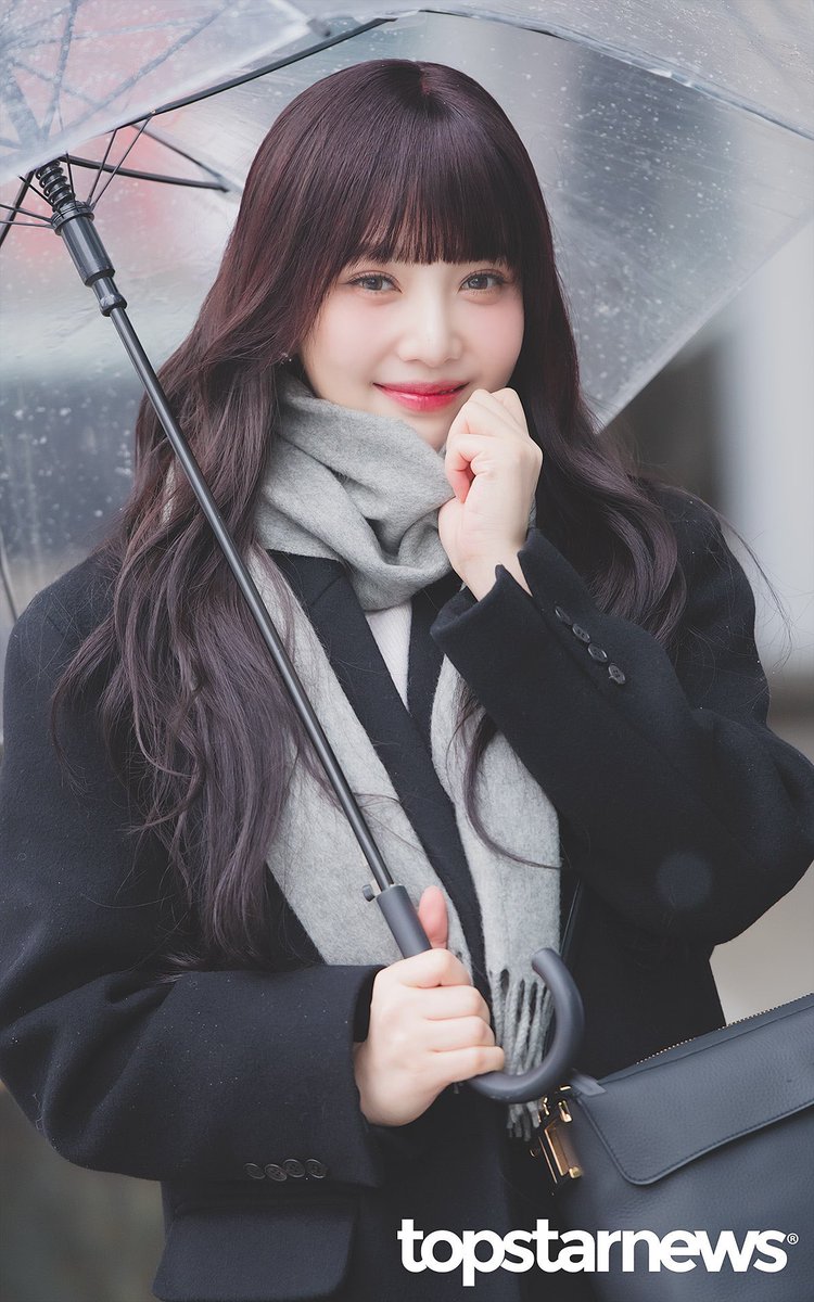 JOY ✰ (@psooyoungpic) on Twitter photo 