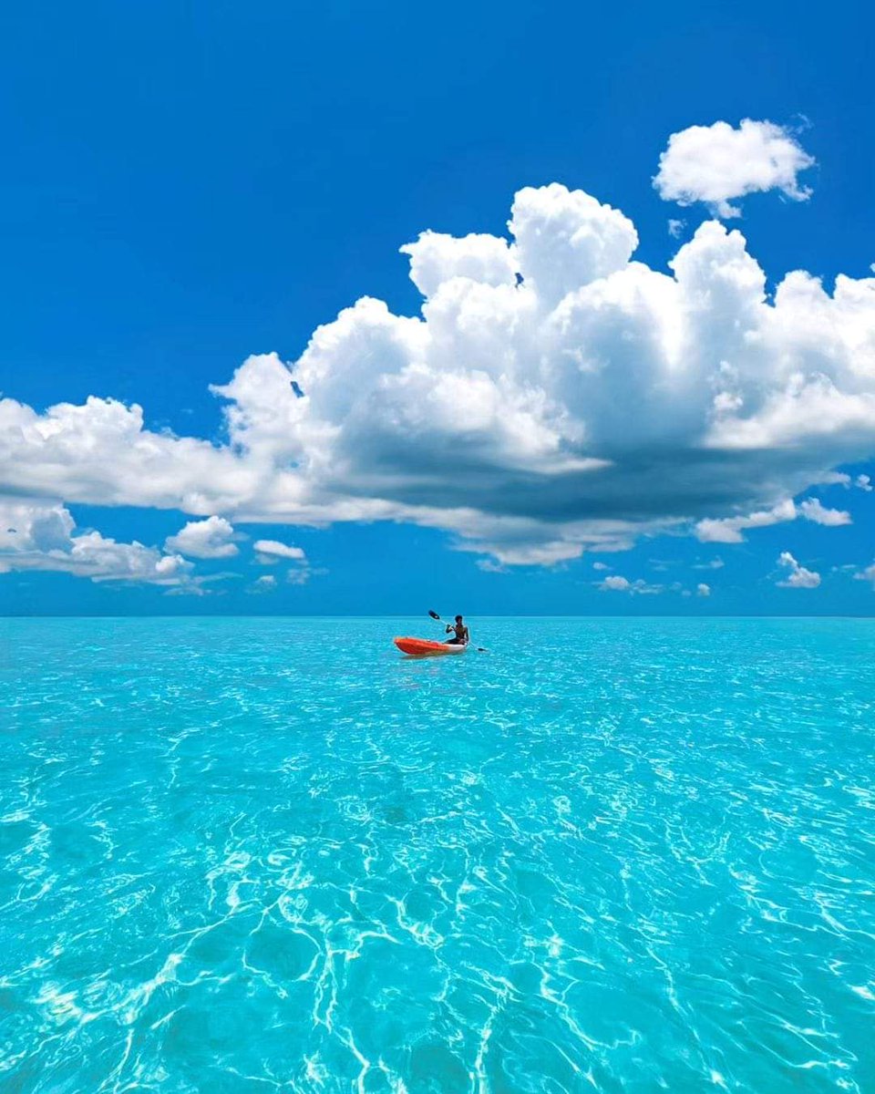 TAdventurousoul's tweet photo. Agatti island, Lakshadweep, India🇮🇳 https://t.co/eZb2lipo9m