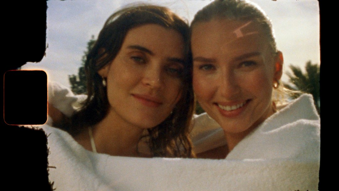 FrameDiscreet's tweet image. The beauty of Super8mm film...
Cinematography by Scott Watson scottiewat

Film scans by Frame Discreet framediscreet.com
Timed &amp;amp; Flat versions

Questions about filmmaking, film scanning, film in general? 

infoframediscreet.com
416-901-5332