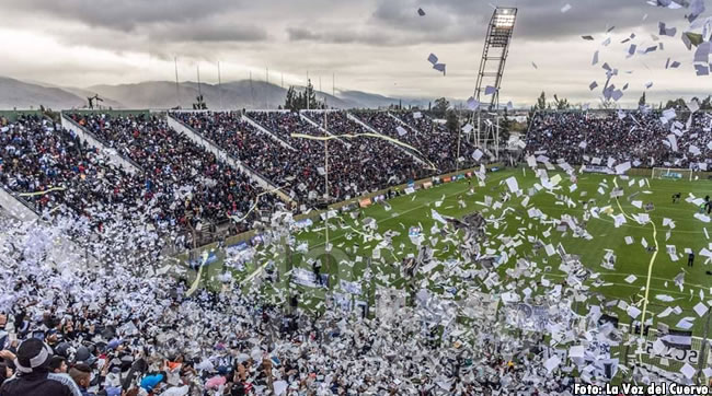 central5331's tweet photo. HOY ES EL DÍA DE LA HINCHADA MAS HERMOSA DE SALTA! 🖤🤍🖤
FELIZ DIA CUERVOS 🎉 https://t.co/EcQn4hTFNj