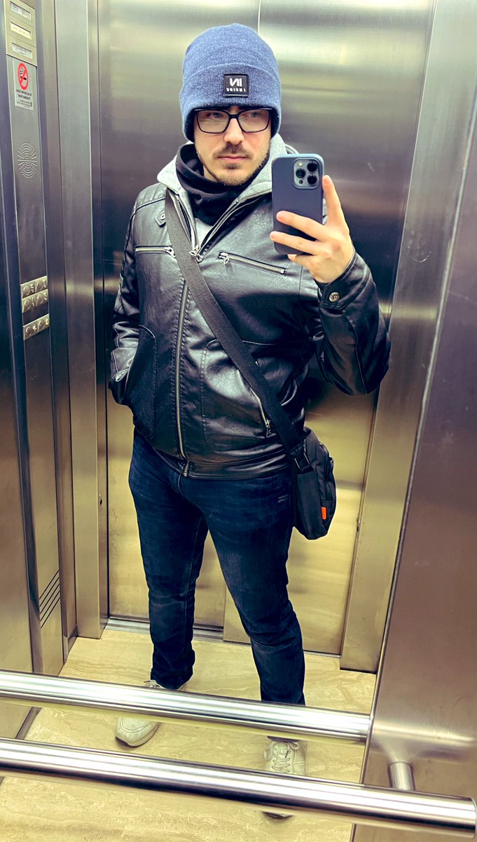 OnaSintetica's tweet photo. 🟣 EN DIRECTE

Arribem tard per motius laborals, però diuen que lo bones fa esperar… i avui toca pura intensitat a Black Mesa, doncs ja som a l’inhòspit Xen, on ens espera una llarga lluita de supervivència.

Trigo uns minuts, però aneu passant! 💜

twitch/onasintetica 🤩 https://t.co/dvwCiGqAWt