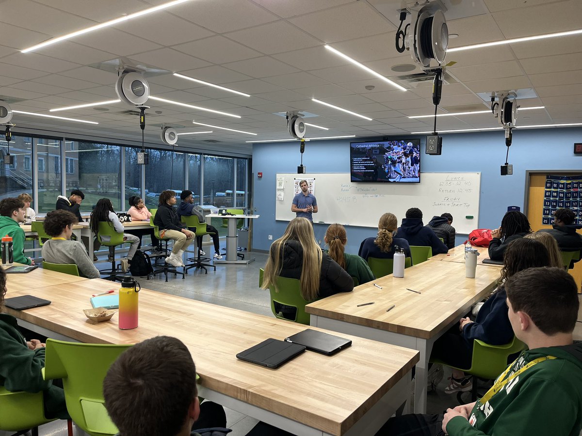 Big thank you to Jared Thomas ‘15, Luke Sanders ‘17, Jordan Thomas ‘20, Reese Sanders ‘22, and Sidney Sanders ‘23 for speaking to our J Term class this week! 

Many valuable lessons shared to our current Cathedral student-athletes!
☘️