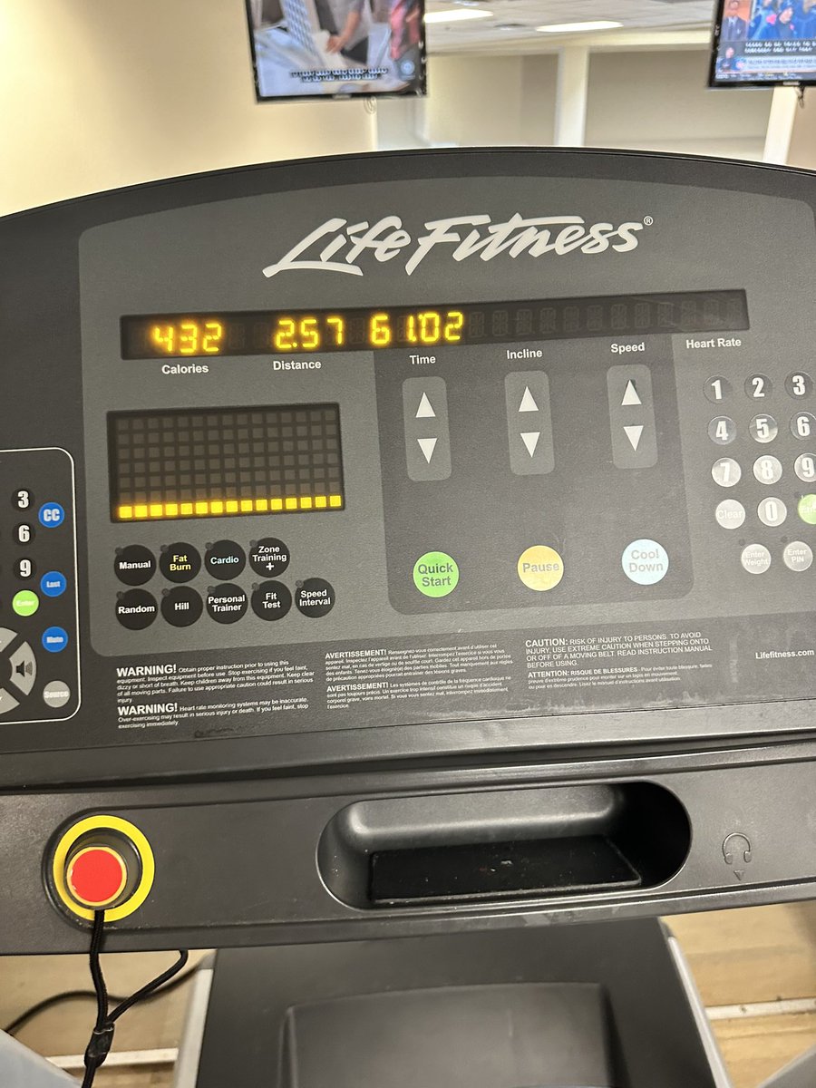 TRizaLawrence's tweet photo. We are in Week 2 of our @FCS_FAVE Staff Step Challenge and Iβm finding pockets of time early in the morning to get my steps in for the day! My team, New Year, New Strides is holding on to 1st place! #TheFAVEWay #FAVEFit https://t.co/pGSkpOVhrQ