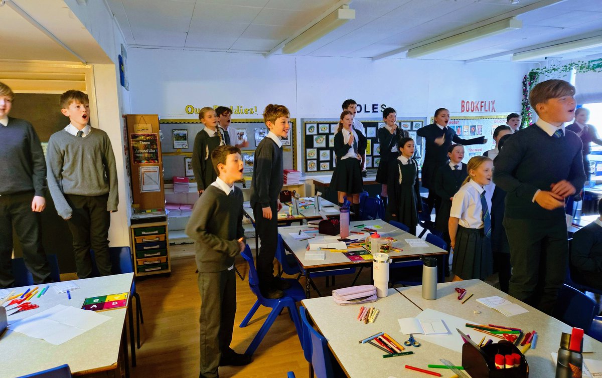 Year6TSP's tweet photo. Is there a better way of memorising coordinating and subordinating conjunctions than through very catchy pop songs?! We think not. 🎶 We were then shown how to create zines to record our revision notes. 📝 #TSPWriting https://t.co/gavsf5r9aw