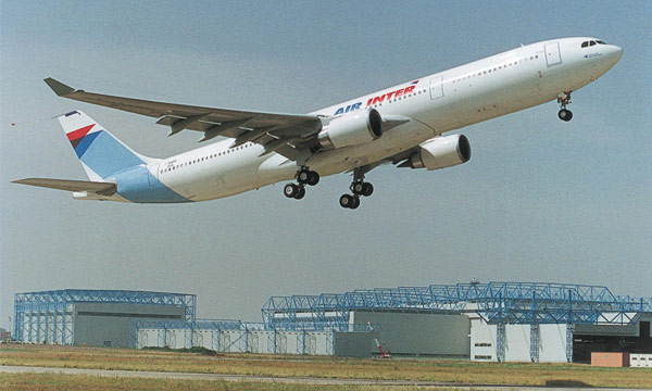 La famille A330 d'Airbus vient de franchir une nouvelle grande étape. Le premier A330-300 entrait en effet en service commercial le 17 janvier 1994 sous les couleurs d'Air Inter, assurant une rotation entre Orly et Marseille...

journal-aviation.com/actualites/473…
