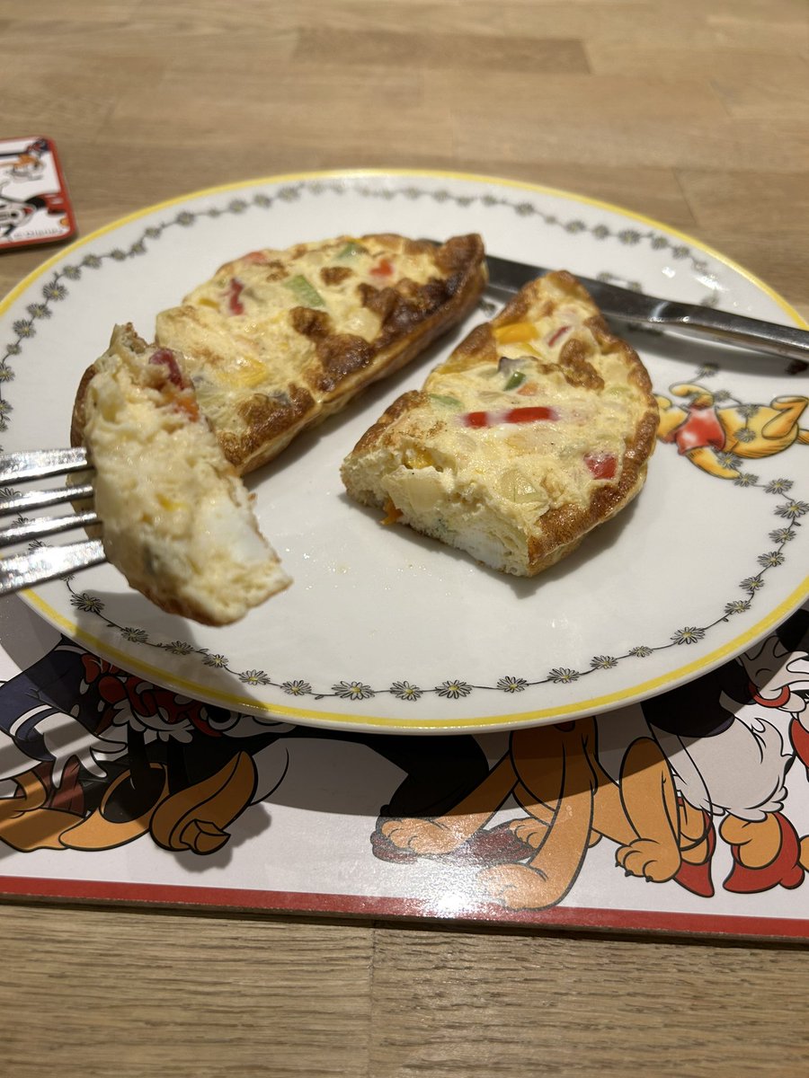 charlh87's tweet photo. Love a gadget and this one from @AldiUK didn’t disappoint

So quick and easy to use and my omelette was delicious! https://t.co/ewPHarrOaB