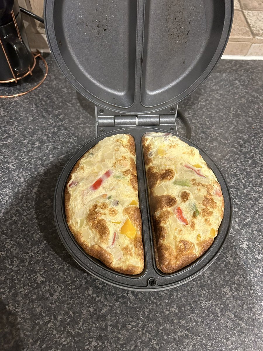 charlh87's tweet photo. Love a gadget and this one from @AldiUK didn’t disappoint

So quick and easy to use and my omelette was delicious! https://t.co/ewPHarrOaB