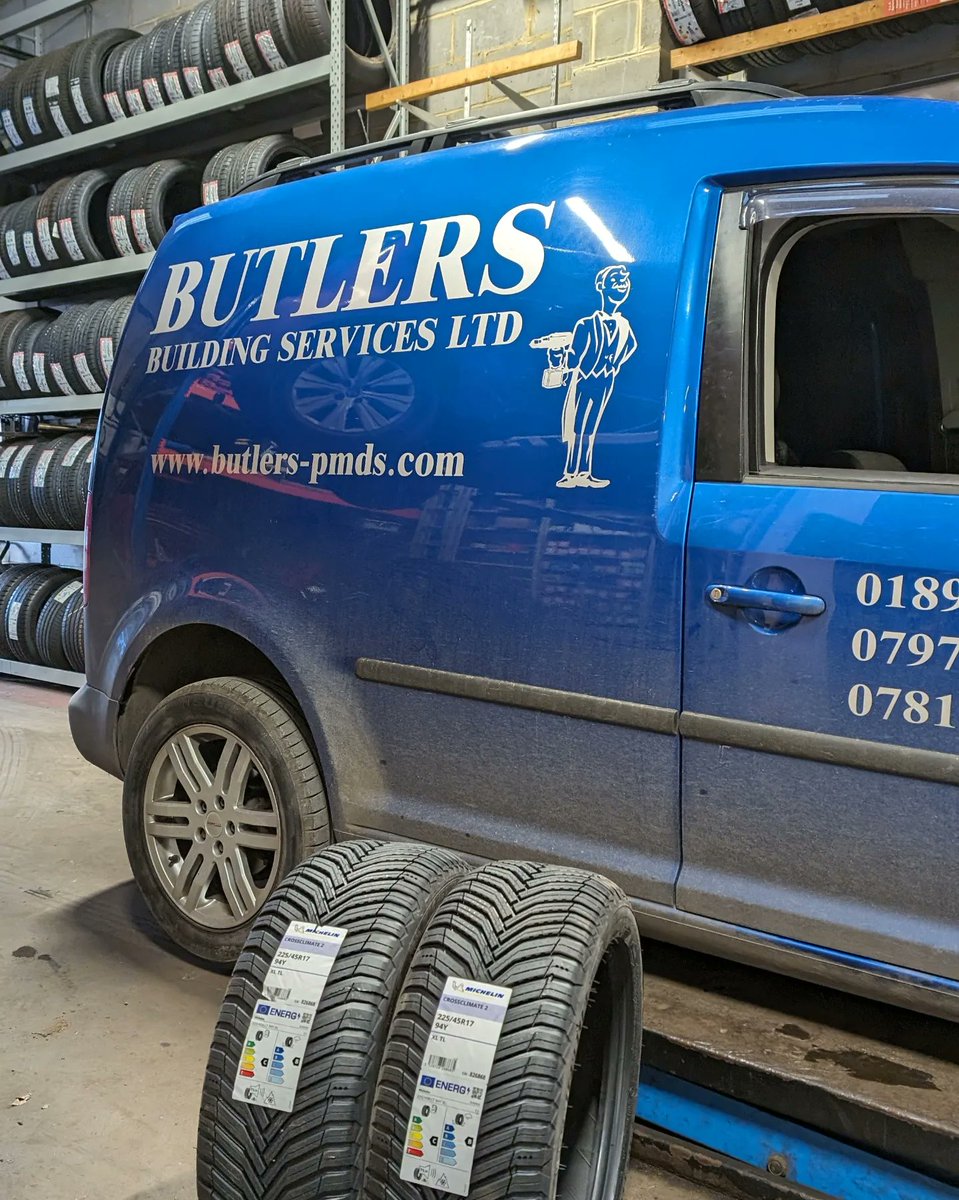 kandmcitroen's tweet image. 🚐✨ Upgraded Butler’s Building Services Ltd's van with Michelin CrossClimate 2 tyres – perfect for any weather! Now, they're set for safe, all-weather performance on every site visit.
🛠️ Trust #KandMTyres for tyres that work as hard as you do.
#MichelinTyres #castrolservice