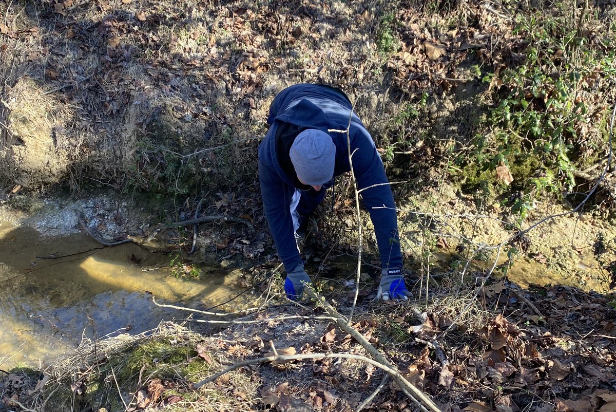 mbvaradi's tweet photo. @F3Greensboro @F3GSONA PAX of 3 took workout Option B today.  Warm-O-Rama, 0.5 mile run to Beer Den, 15 min IPA- Wiseman “Feelin Freaky” thang, 15 min nature run over the River (Fore got stuck), Mary. 4 for a Rinse &amp; Repeat at Beer Den afterwards. Join us @F3ItsJustLunch https://t.co/RhdDFmlCJj