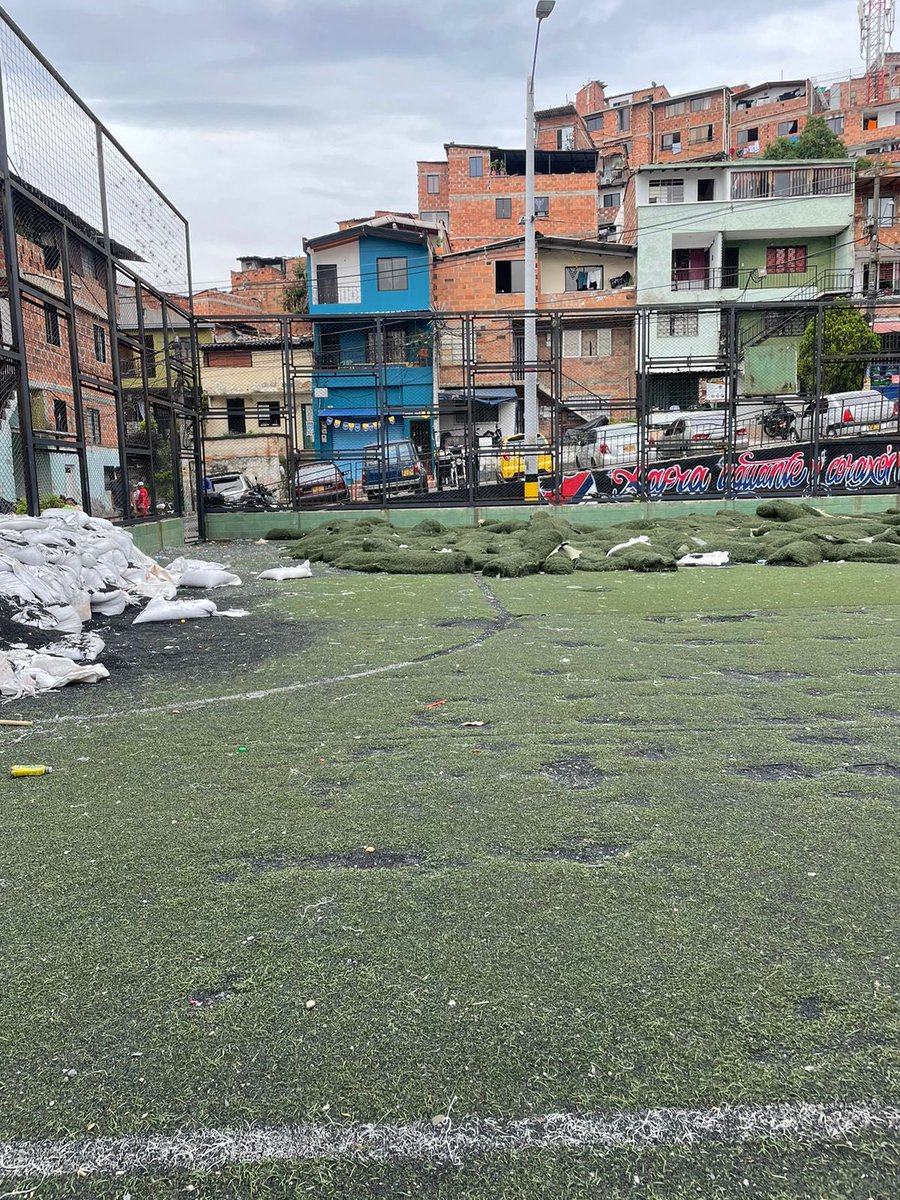 Julián Vásquez tweet media