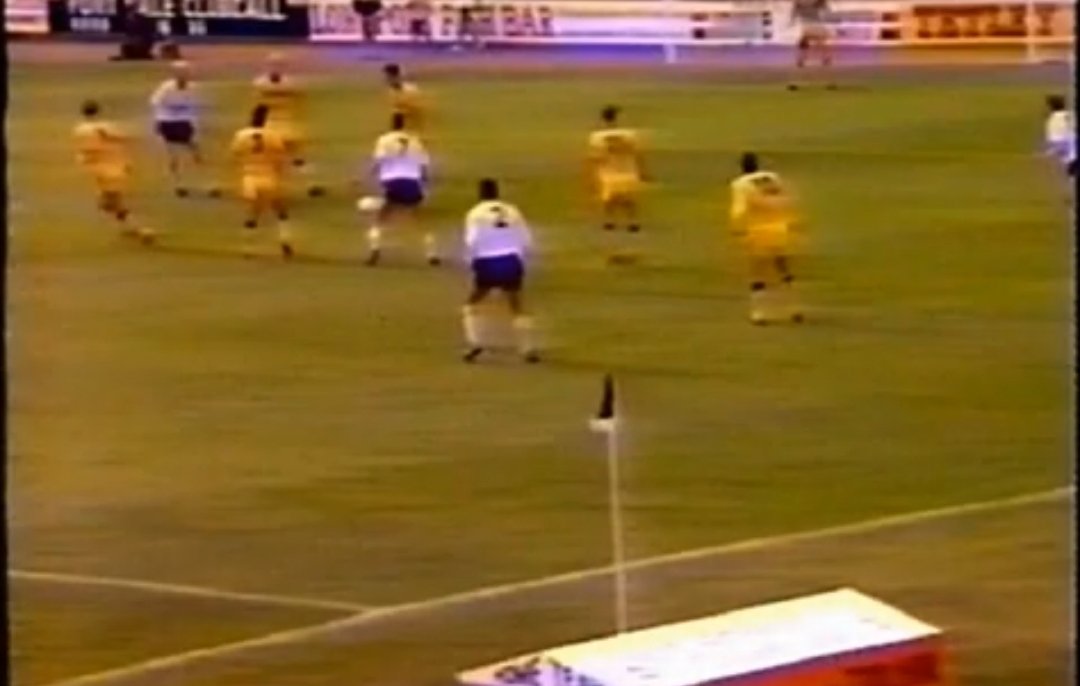 FootyArchives1's tweet photo. 🎬 9 September 1989 - uneventful between Port Vale and Blackburn Rovers but Blackburn remain unbeaten at the start of the 1989-90 season.  CLICK HERE: https://t.co/hrKsxPP2Tz ||| #rovers #brfc #portvale #pvfc ||| @brfcsdotcom @ajrobinson75 @TheValeForum @ValeSupporters https://t.co/KDxGvH7uuT