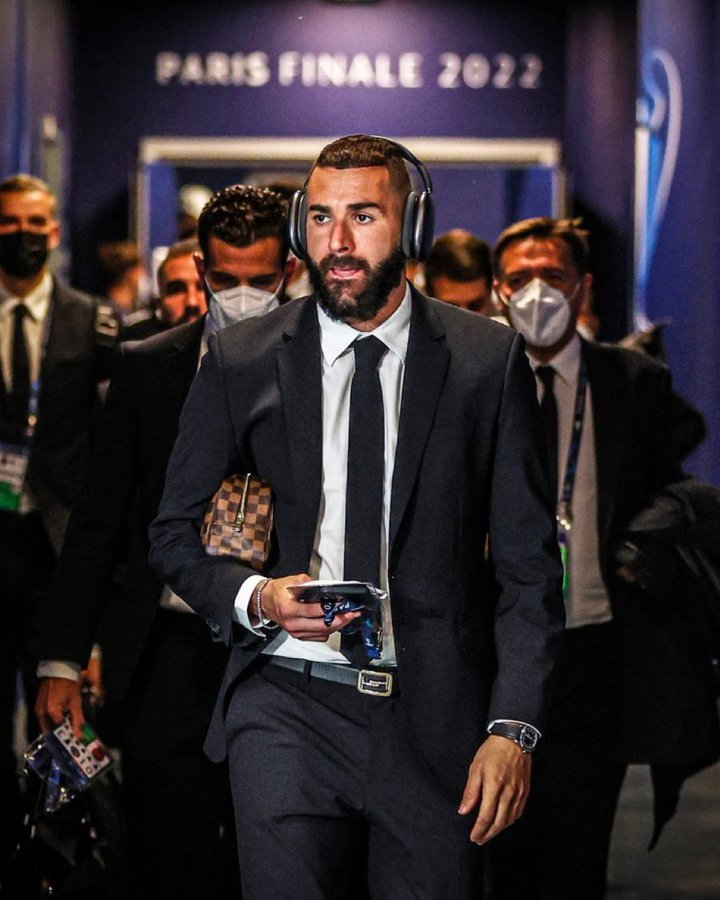 AurelinhoRM's tweet photo. La vuelta de Karim Benzema al Real Madrid. 

SÍ o NO. https://t.co/BB5fQTvHDD