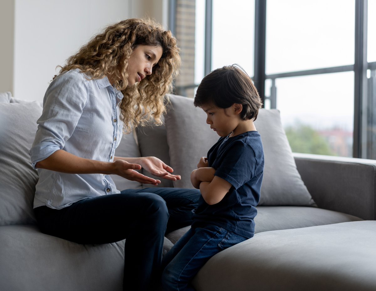 Does your child tense up and refuse to speak in certain social situations? It's possible they have selective mutism. Our latest blog post, How to Recognize Selective Mutism, provides some key factors to keep an eye out for: bakercenter.org/selective-muti… #mentalhealth #selectivemutism