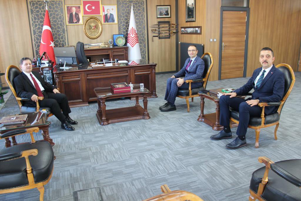 Aydın Vali Yardımcısı Sn. Mehmet Gödekmerdan; Bölge Müdürümüz Yusuf Dural'a hayırlı olsun ziyaretinde bulundu. Nazik ziyaretleri için sayın Valimize teşekkür ederiz.
<a href="/VakiflarGM/">VAKIFLAR GENEL MÜDÜRLÜĞÜ</a> <a href="/AydinValiligi/">T.C. Aydın Valiliği</a> <a href="/AydinVBM/">AYDIN VAKIFLAR BÖLGE MÜDÜRLÜĞÜ</a> <a href="/drmgodekmerdan/">Dr. Mehmet GÖDEKMERDAN</a>