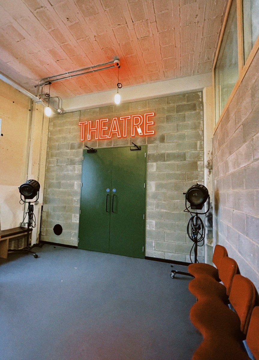 great day at <a href="/NYTofGB/">NationalYouthTheatre</a> ❤️ always so much fun meeting other members and being part of this community