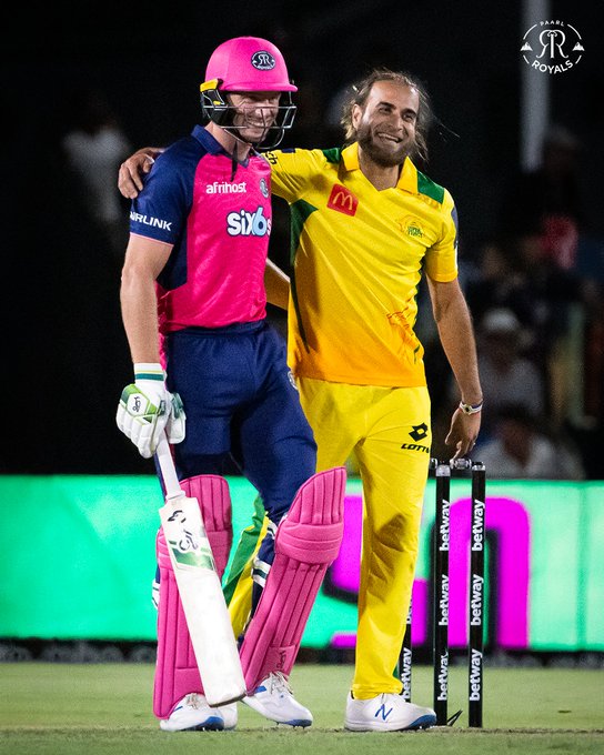 Everybody loves JOS 🤩 📹 Credits: Twitter/paarlroyals